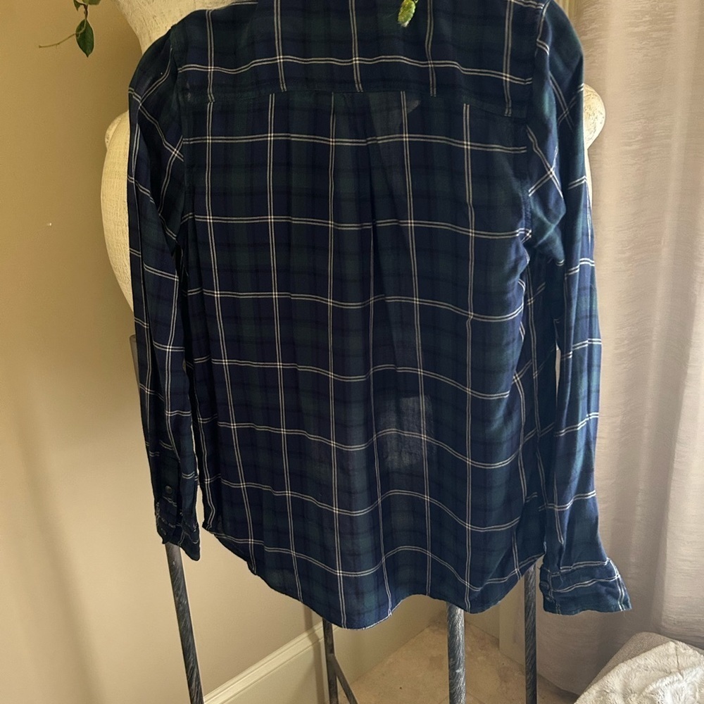 Flannel 🥞 - Picture 2 of 2